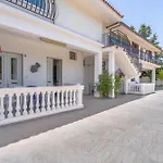 Con Vista Piscina * נוטו