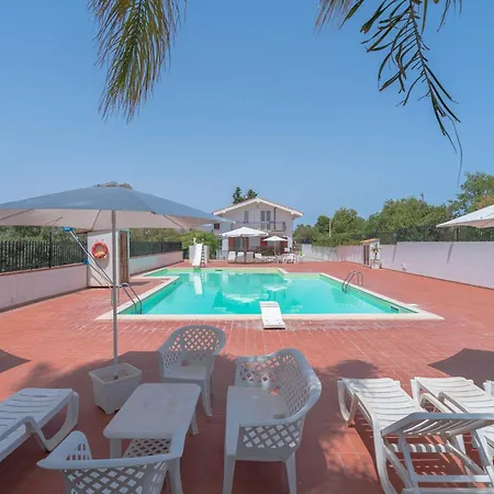 Apartment Con Vista Piscina